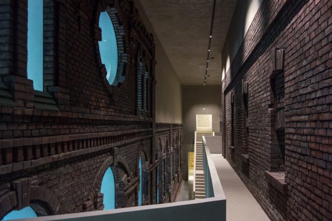 Cyklus ve čtvrtletníku Propamátky