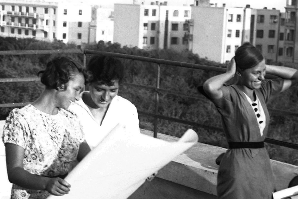 Christina E. Crawford: Soviet Industrial Architecture + its Transnational Entanglements